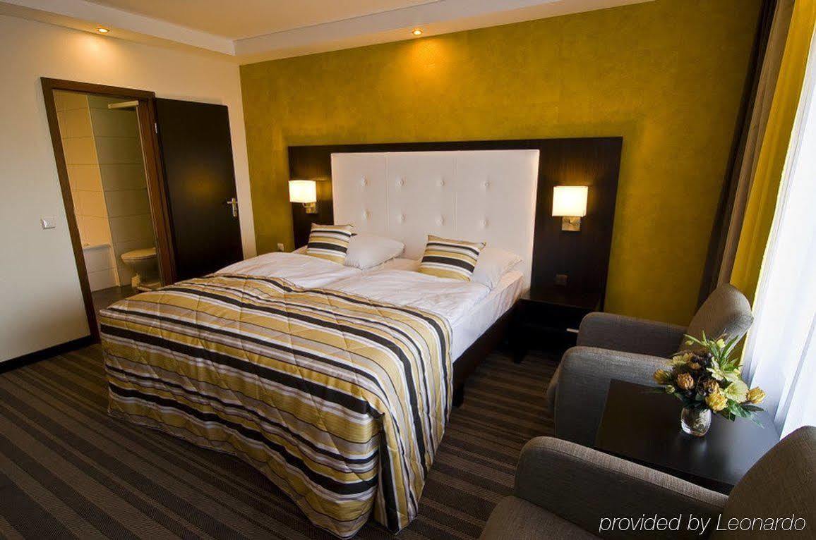 Hotel Moers Van Der Valk Екстериор снимка